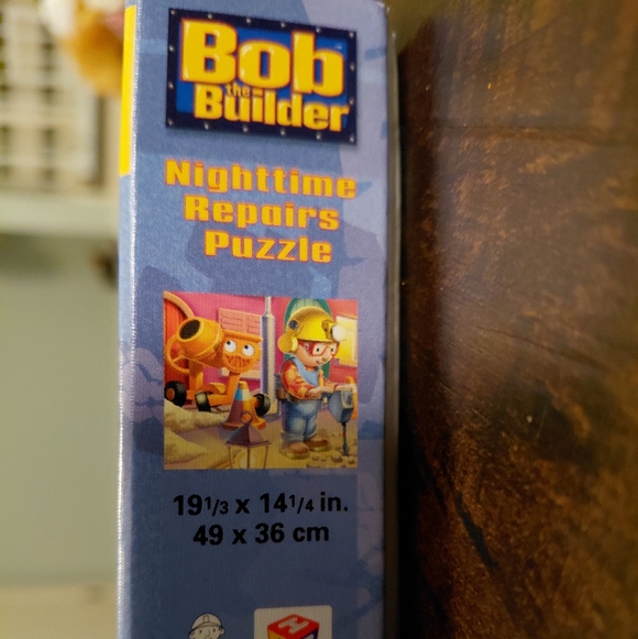 Ravensburger Bob the Builder Nighttime Repairs Puzzle - Glow in the Dark - Picture 3 of 4